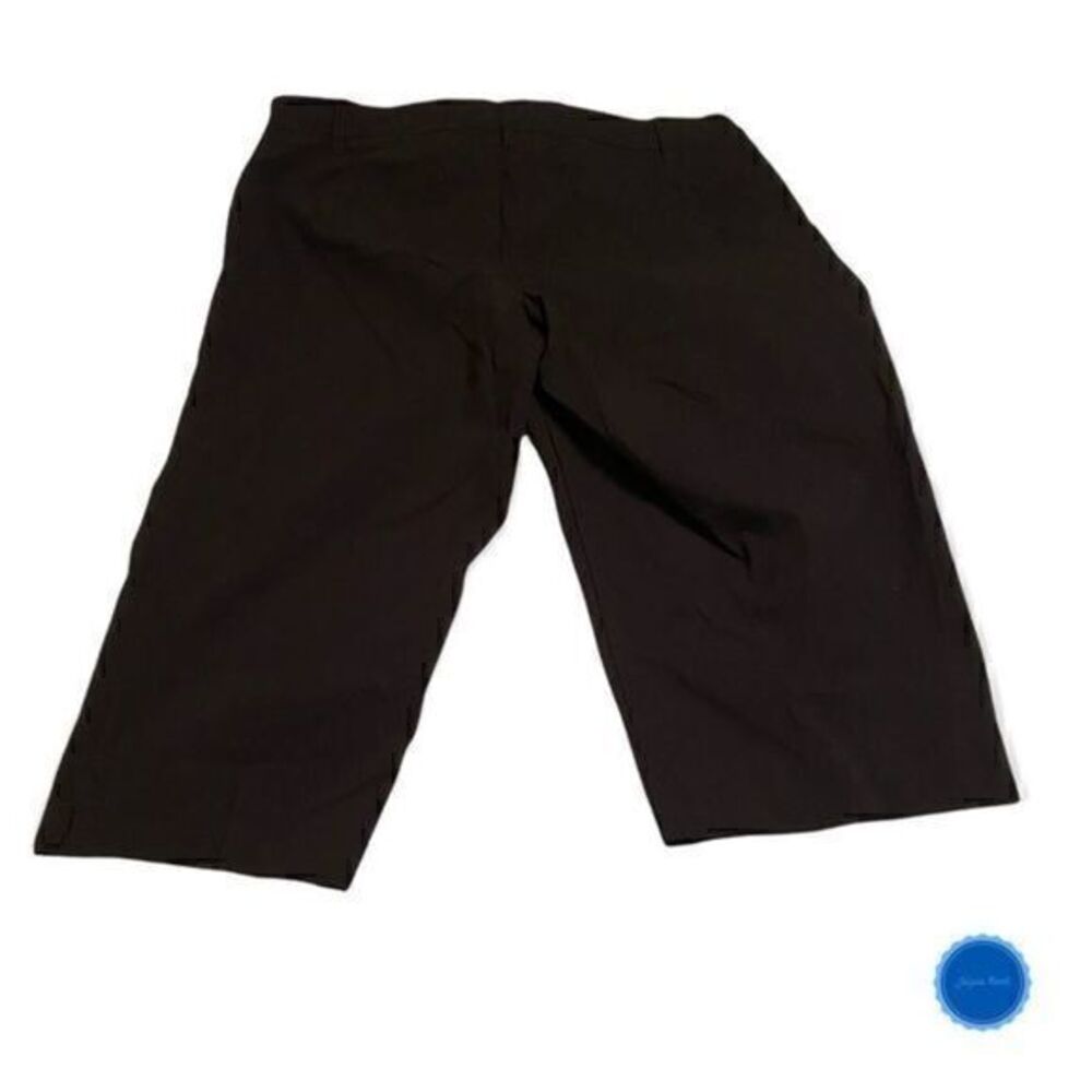 VALERIE STEVENS Black Capri Pants
